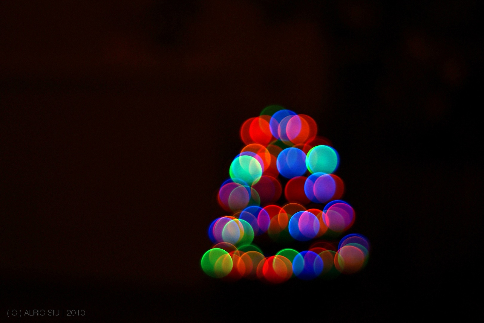 "Santa Claus has the right idea.  Visit people once a year."
			– Victor Borge