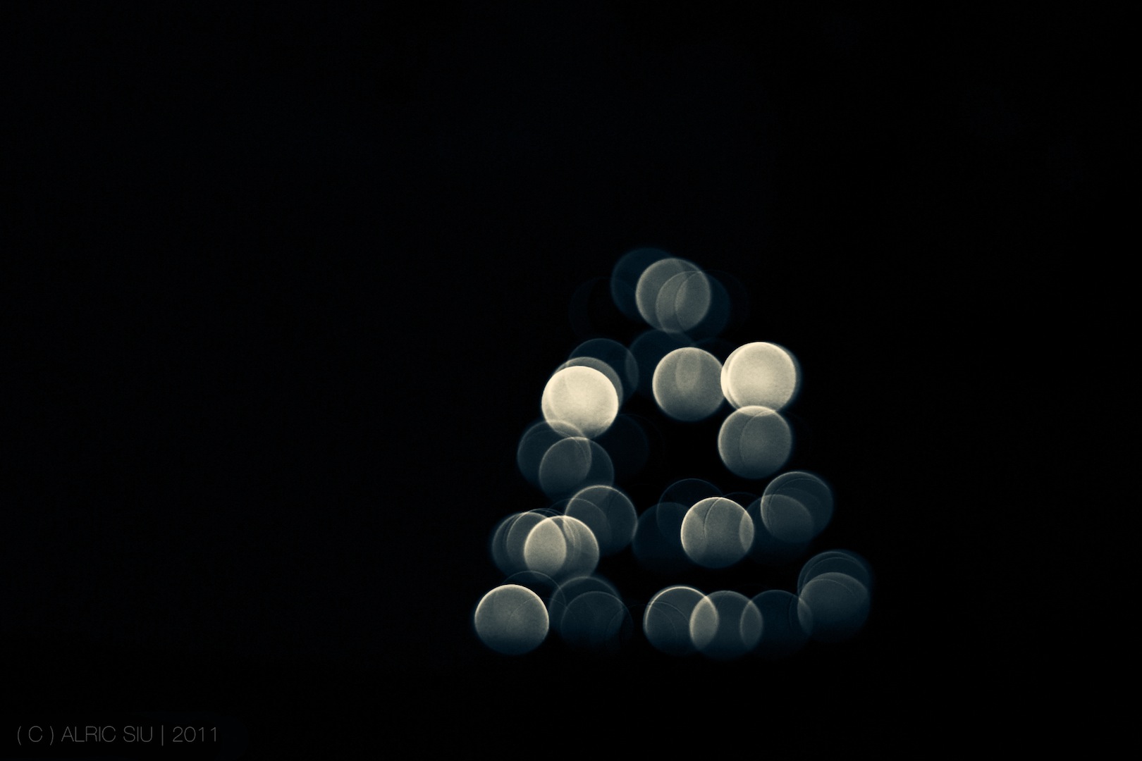 Red and green filtered out. 50mm:f1.7:1/25s